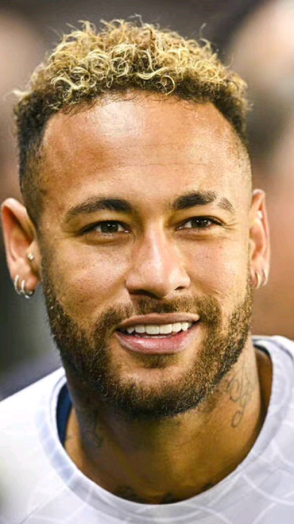 表现仍需观 表现仍需观